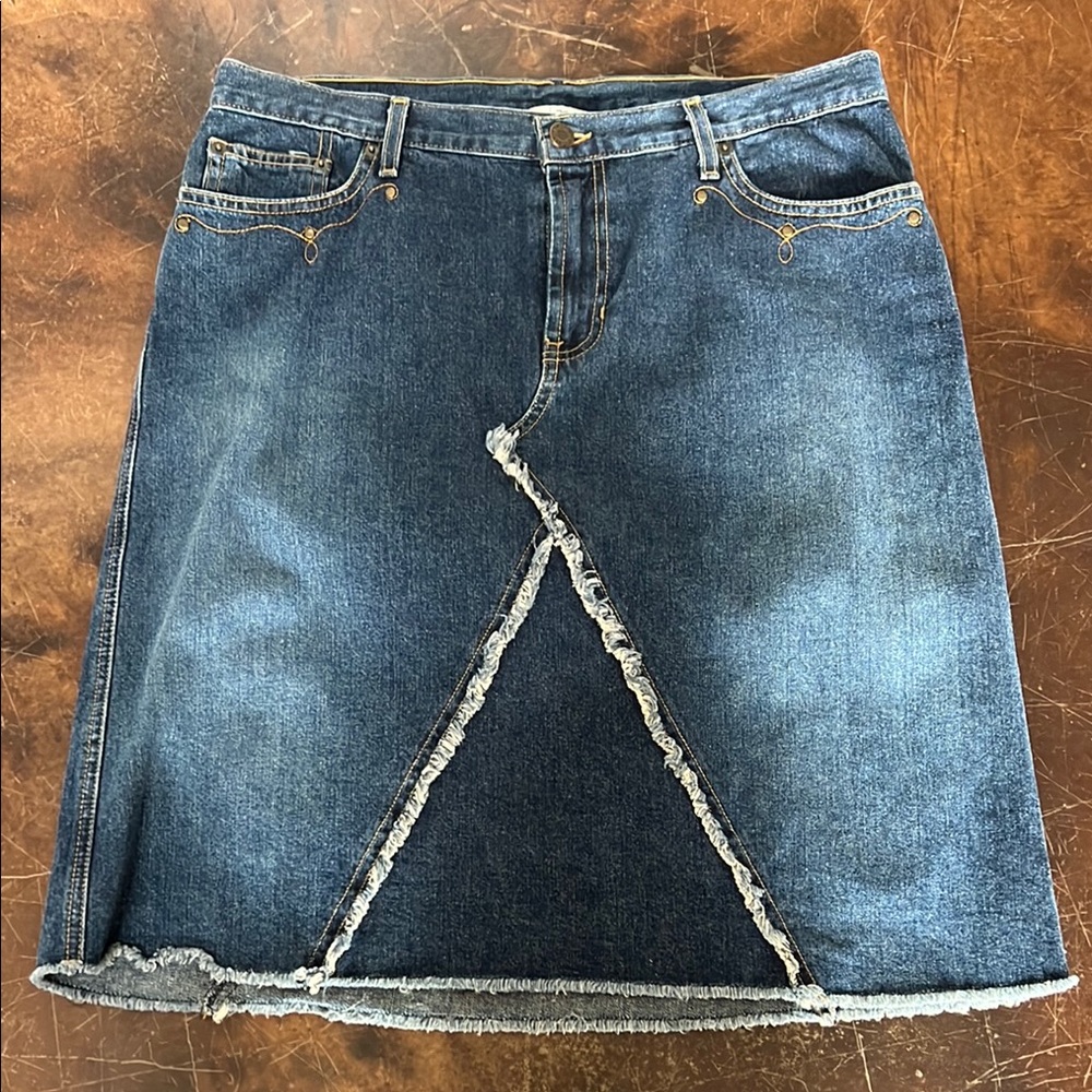 Women’s Abercrombie & Fitch denim Jean skirt knee length size 10